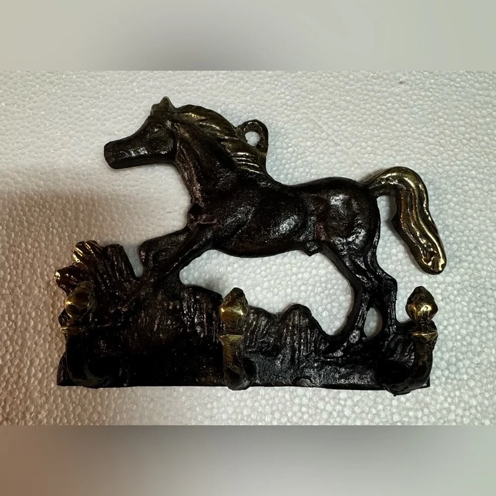 Cast Iron Horse Elegant Black and Gold Horse Wall Decorations 3-Hook…